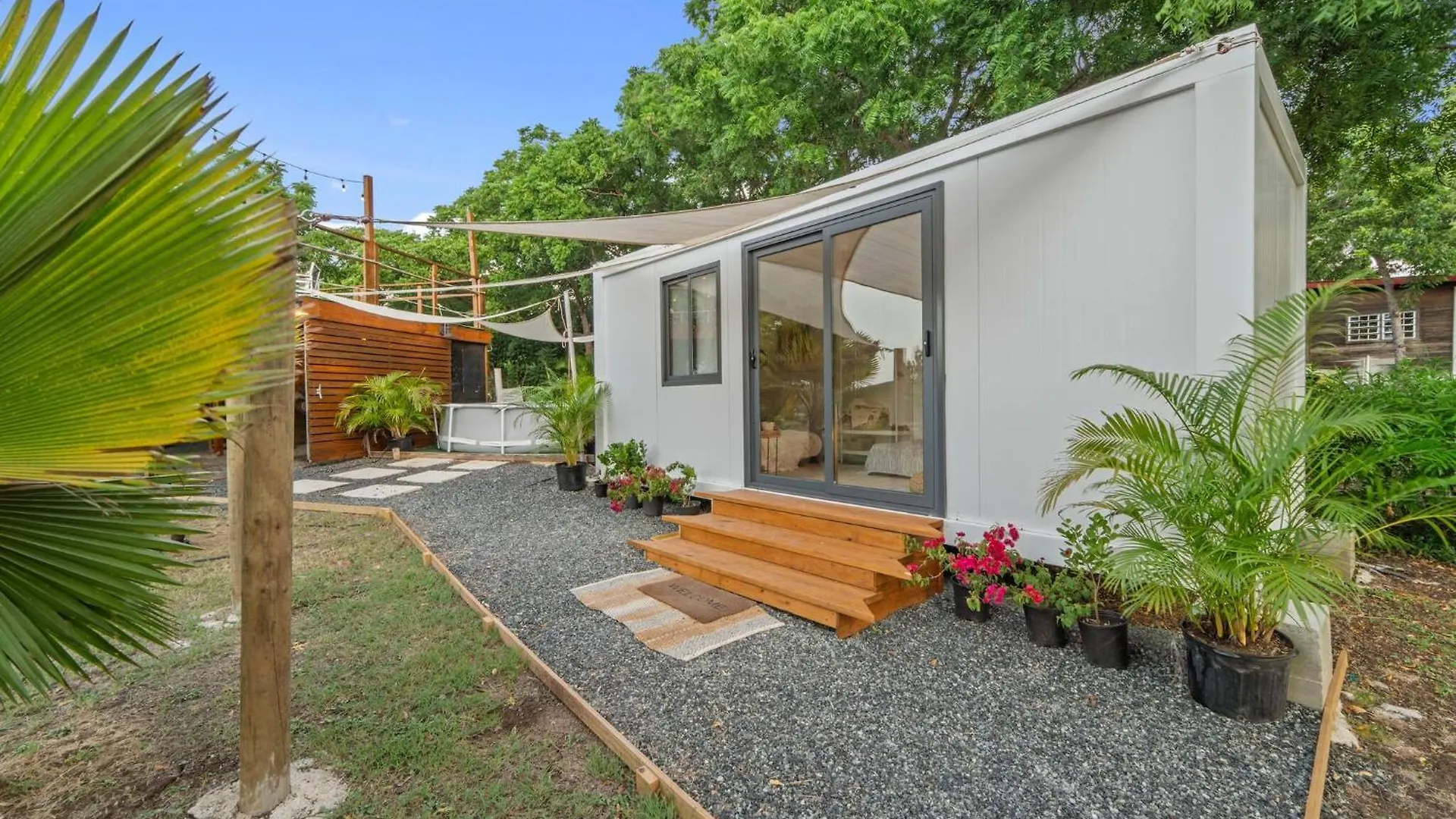 Pitahaya Retreat - Cozy Glamping Escape Villa Cabo Rojo